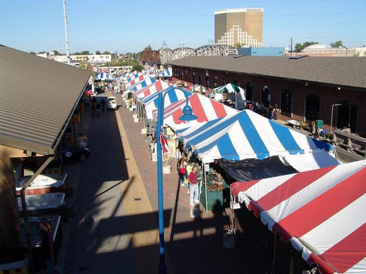 Photo of the Red River Revel arts festival in downtown Shreveport, Louisiana.